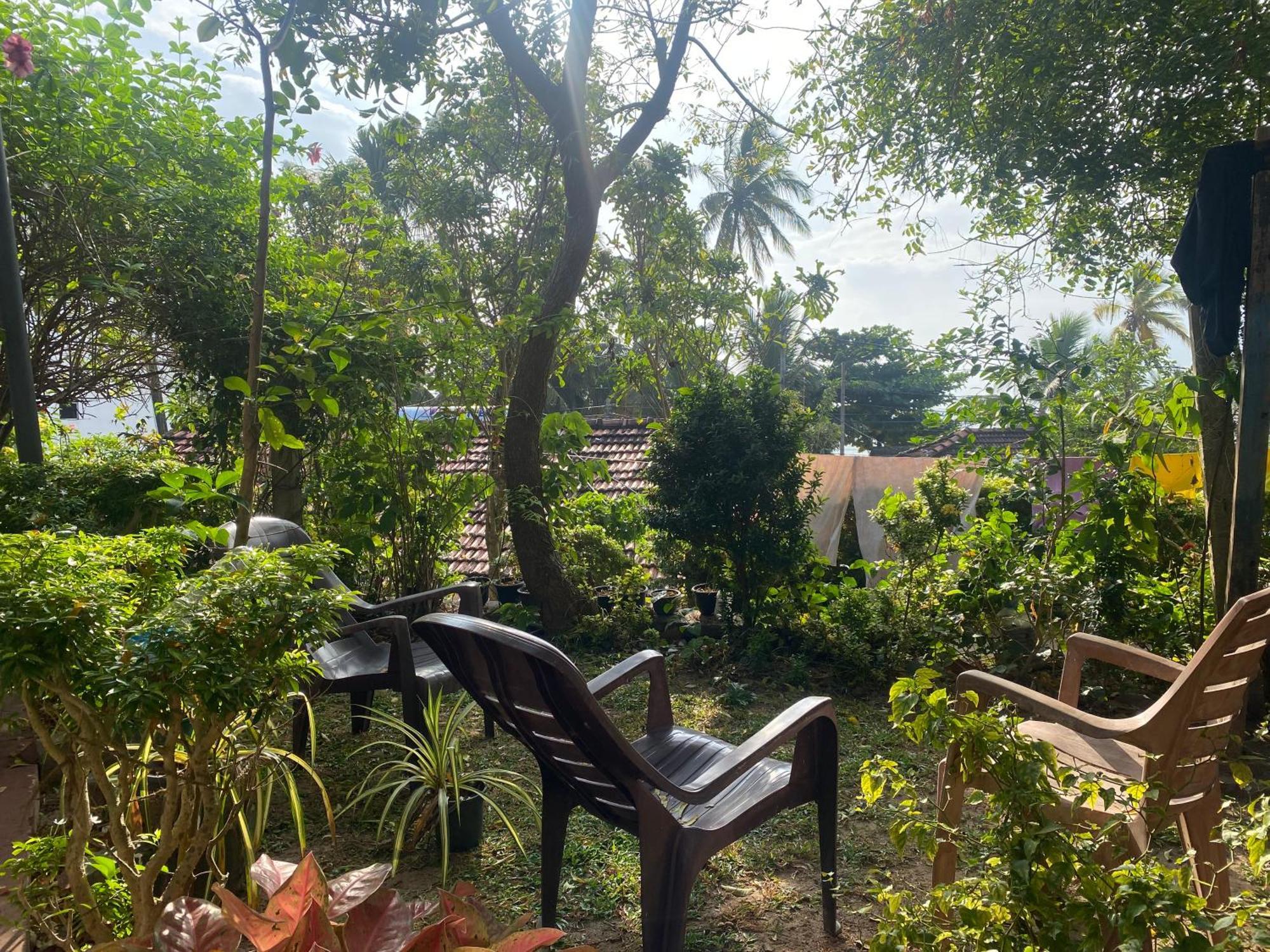 Ananda Home Stay&Restaurant Tangalle Bagian luar foto