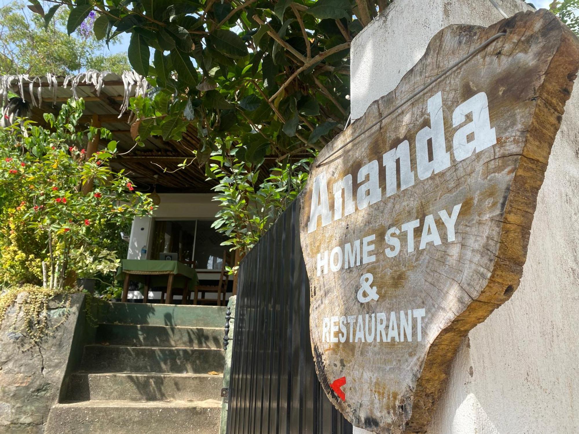 Ananda Home Stay&Restaurant Tangalle Bagian luar foto